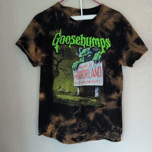 Goosebumps Welcome to Horrorland Men's Medium Tie Dye Short Sleeve T-Shirt.